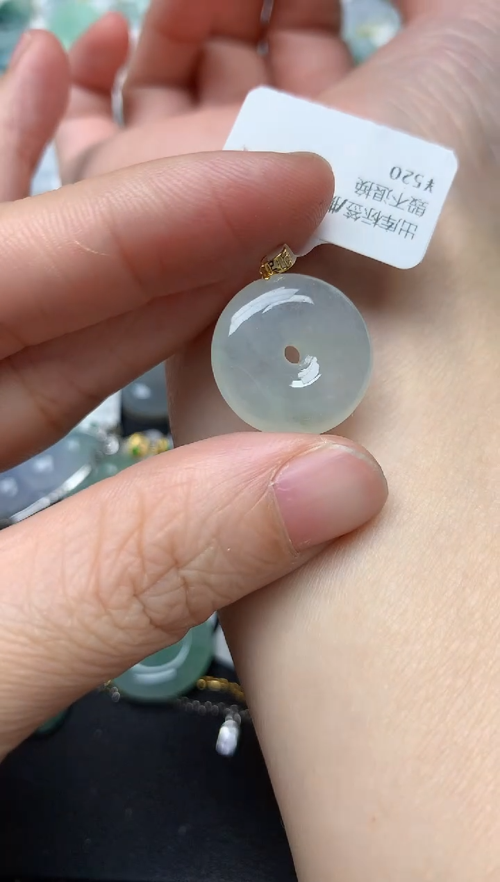 颈饰18K金镶嵌翡翠天然缅甸A货翡翠