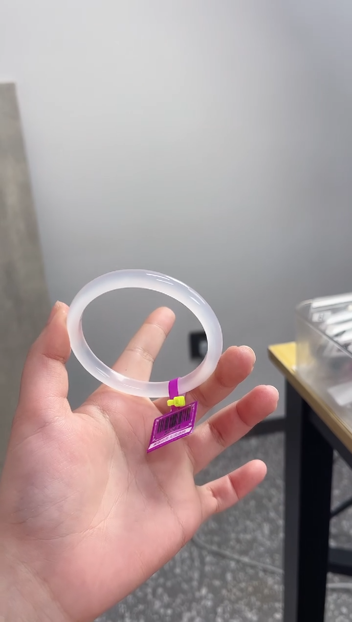 【闪购商品】玛瑙/玉髓手镯未镶嵌58-59圈口需要包容