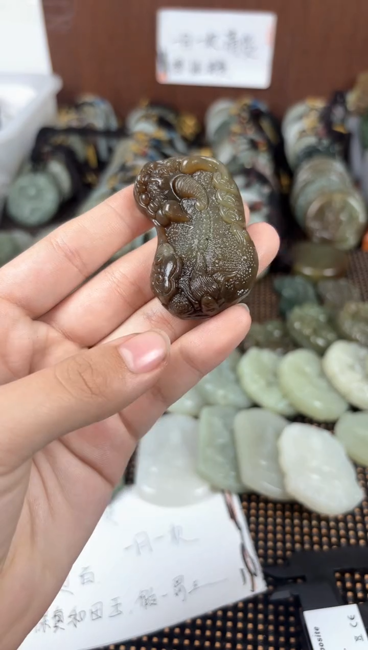 【闪购商品】和田玉颈饰未镶嵌1