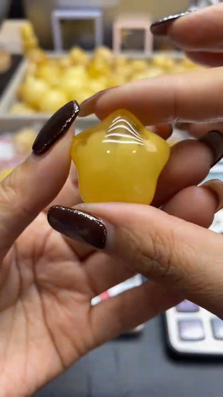 琥珀未镶嵌珠宝奇石2503