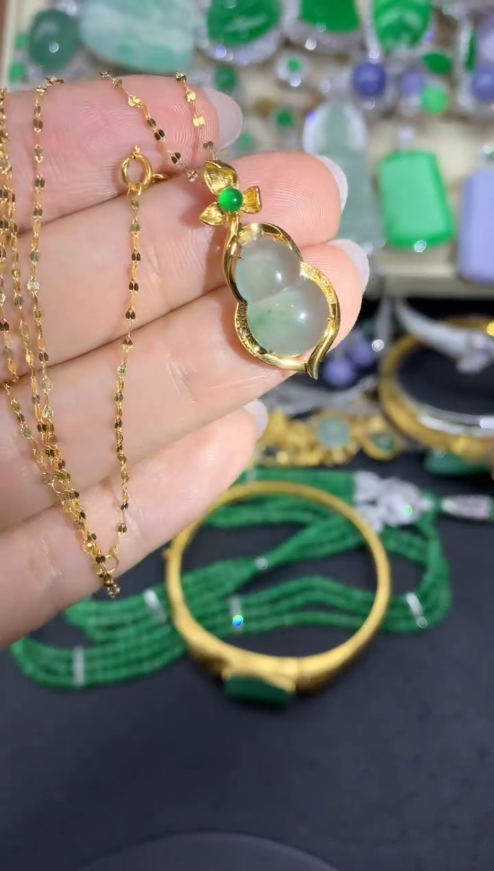 【闪购商品】翡翠颈饰18K金镶嵌454中国好珍宝