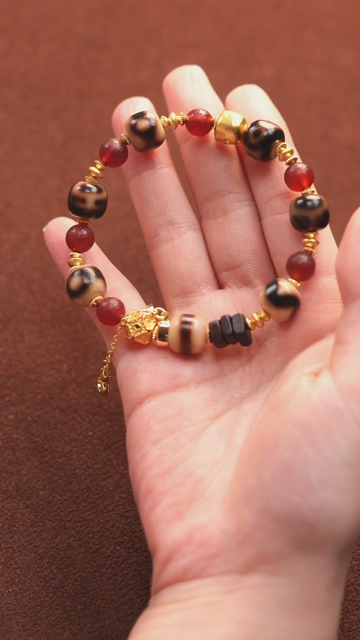 玛瑙/玉髓（覆膜）颈饰未镶嵌传世珠宝-多样性发其一