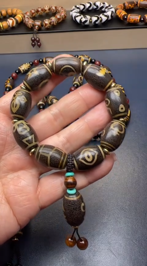 玛瑙/玉髓手串未镶嵌手串