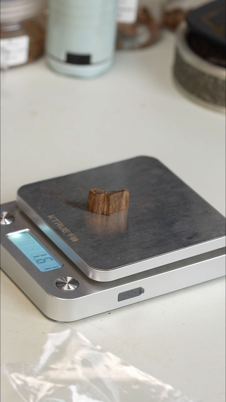 沉香沉香碎屑印度奇楠种 1.6g