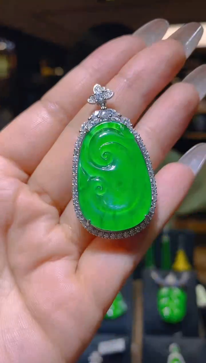 【闪购商品】翡翠吊坠(赠链)银S925镶嵌004   （多样性发货）