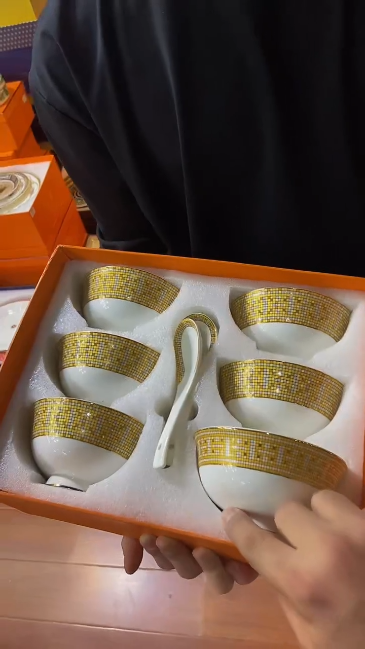 【闪购商品】鸿辉家品牌瓷器，京东包邮！