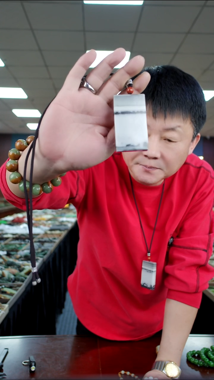 颈饰未镶嵌和田玉多样是发货随机发一