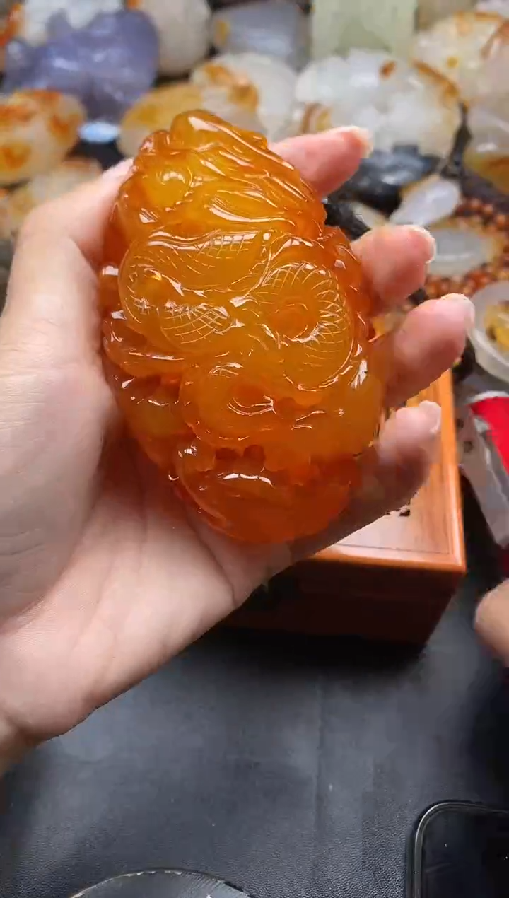 未镶嵌1玛瑙/玉髓中****天ll