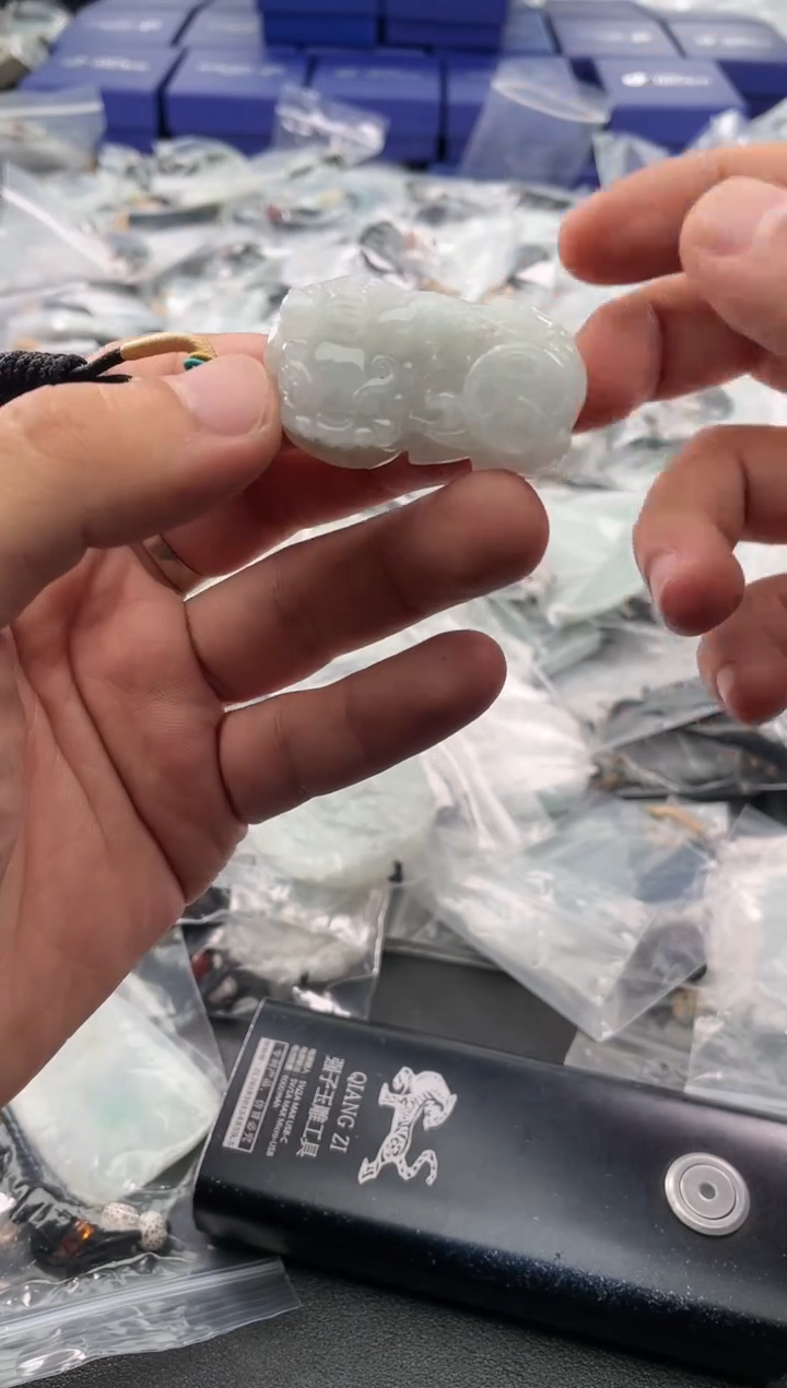 颈饰未镶嵌翡翠25/11/24/717