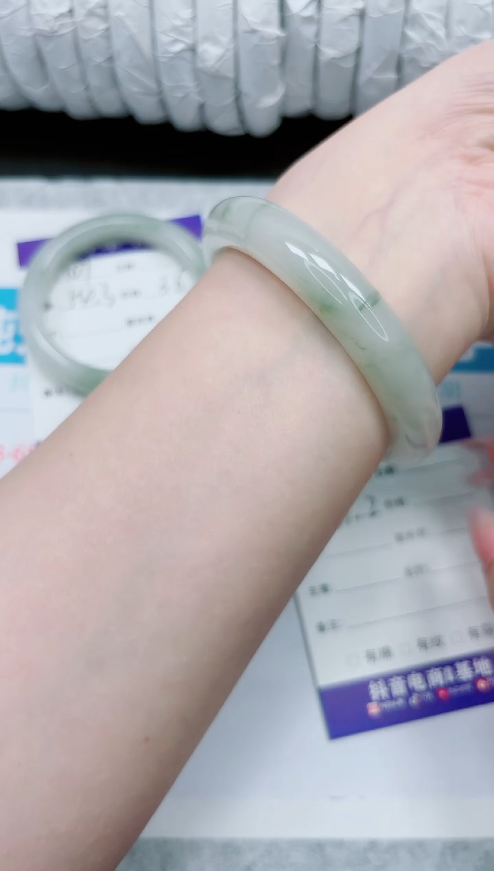 石英质玉合金手镯110-61.2