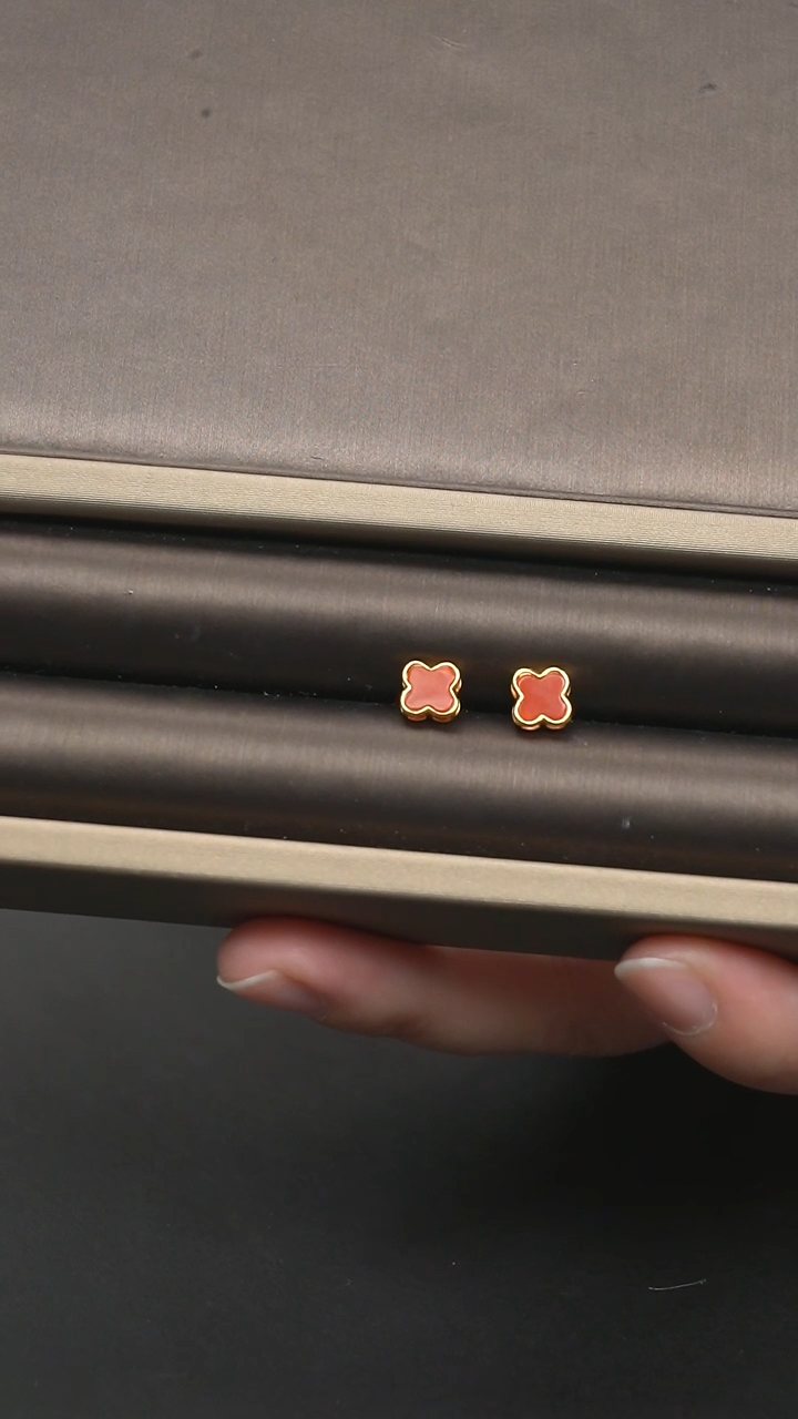 【闪购商品】南红玛瑙耳钉银S925镶嵌耳钉