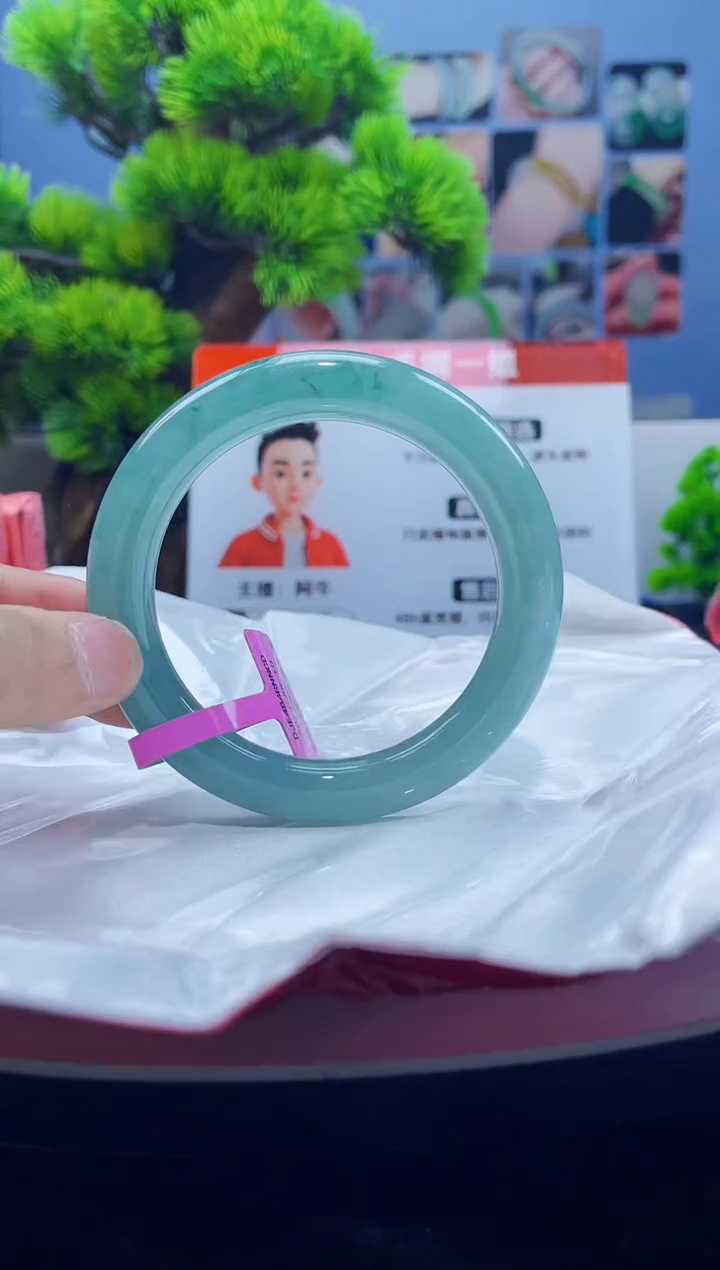 翡翠未镶嵌手镯手镯4