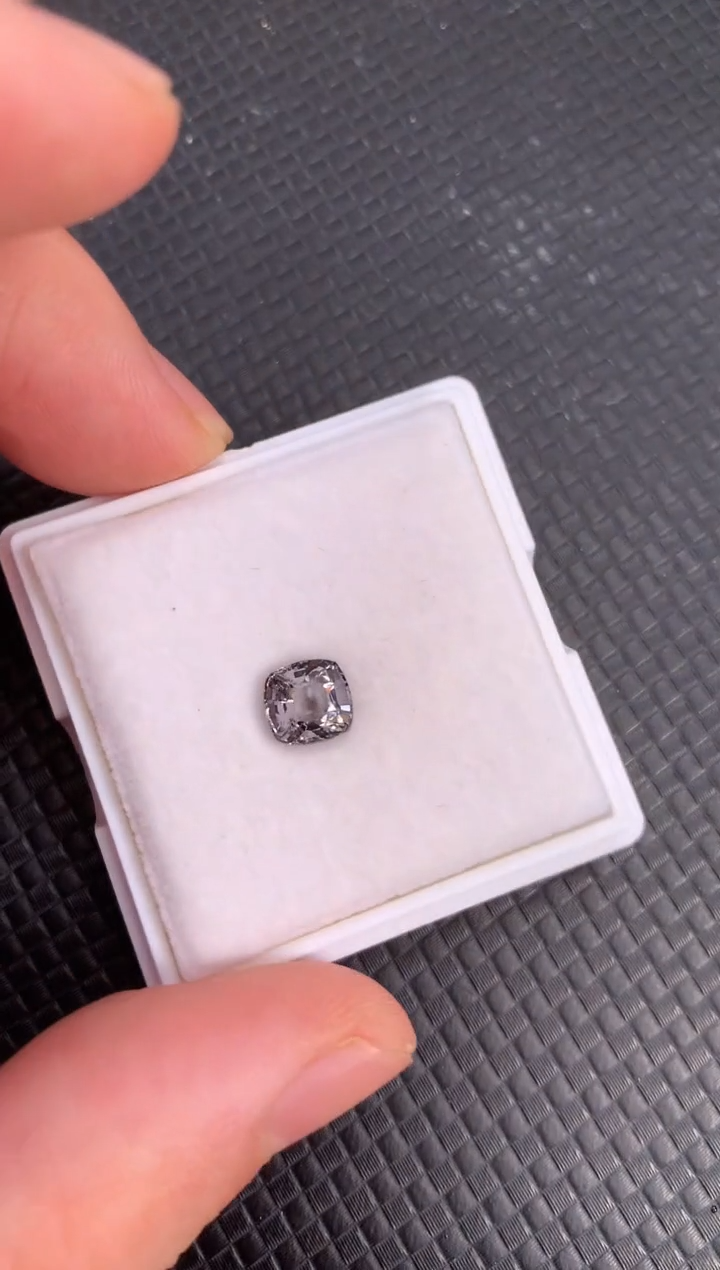 裸石尖晶石天然无烧尖晶石