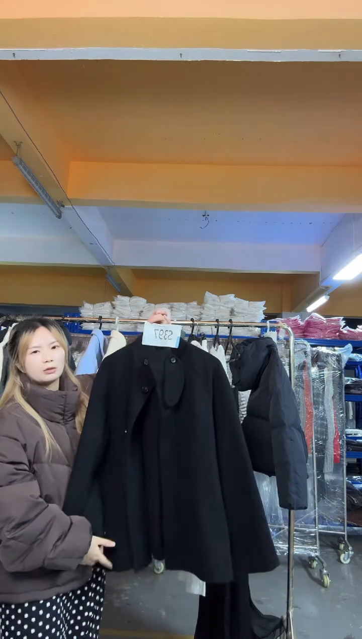 S397黑色大衣外套均码