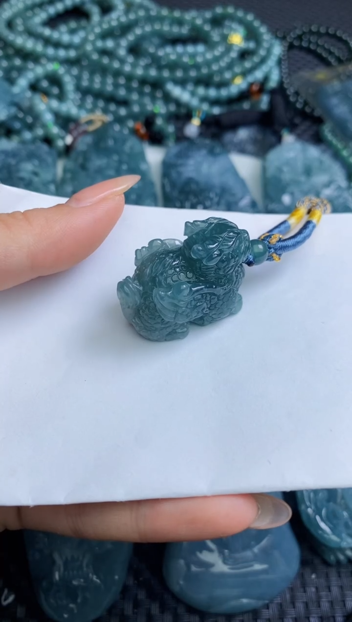 【闪购商品】翡翠颈饰未镶嵌111111111