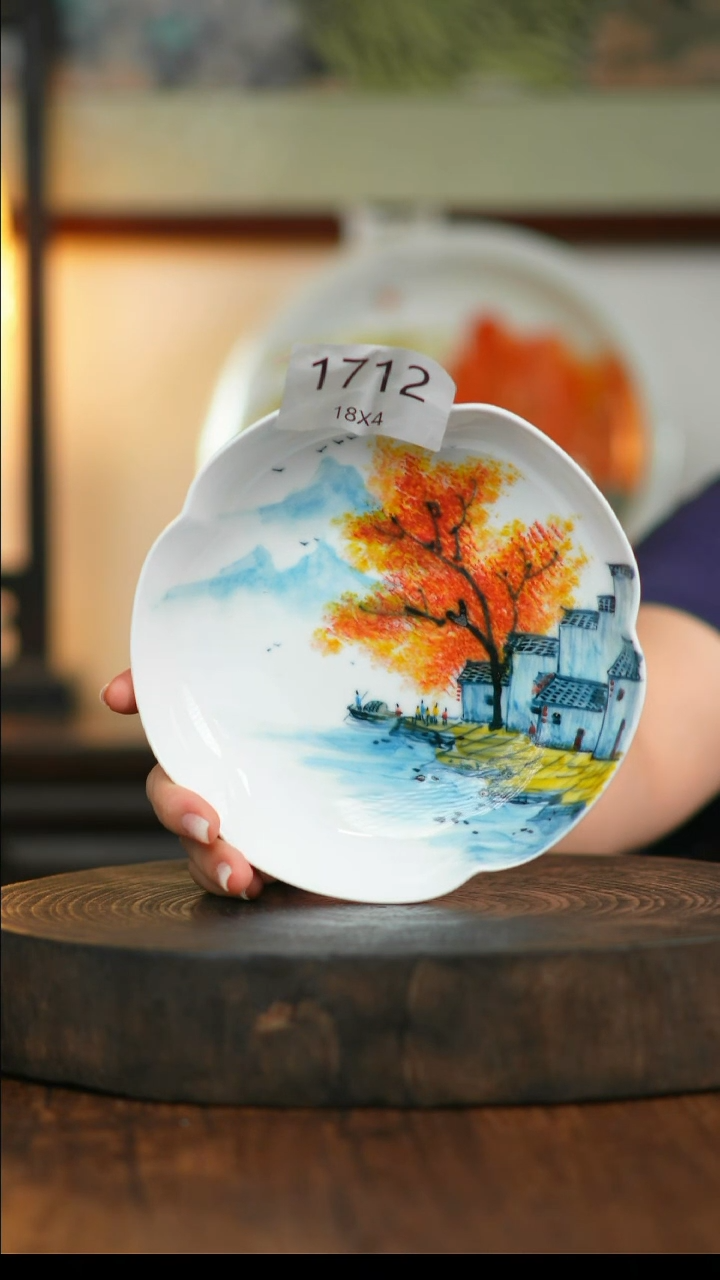 盘景德镇釉下五彩手绘餐具1712