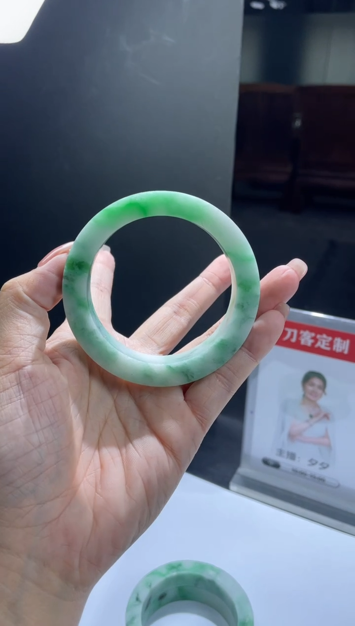 定制翡翠手镯未镶嵌DDJ0032360