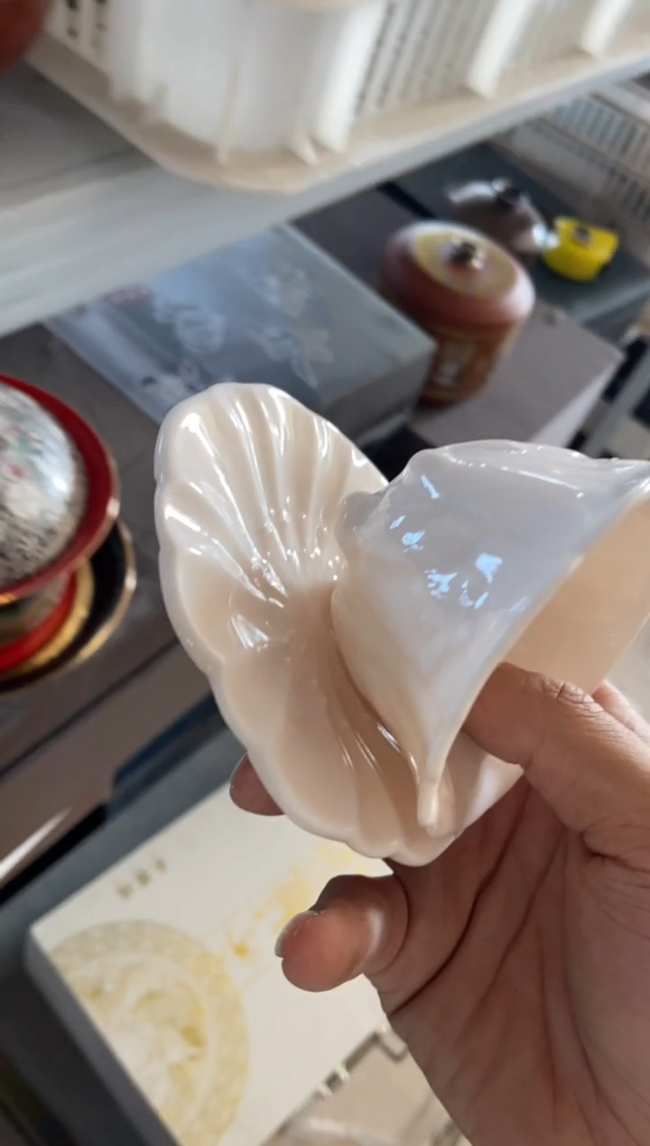 杯无运费险有瑕疵的摄影的产品有使用过的痕迹有点脏介意勿拍