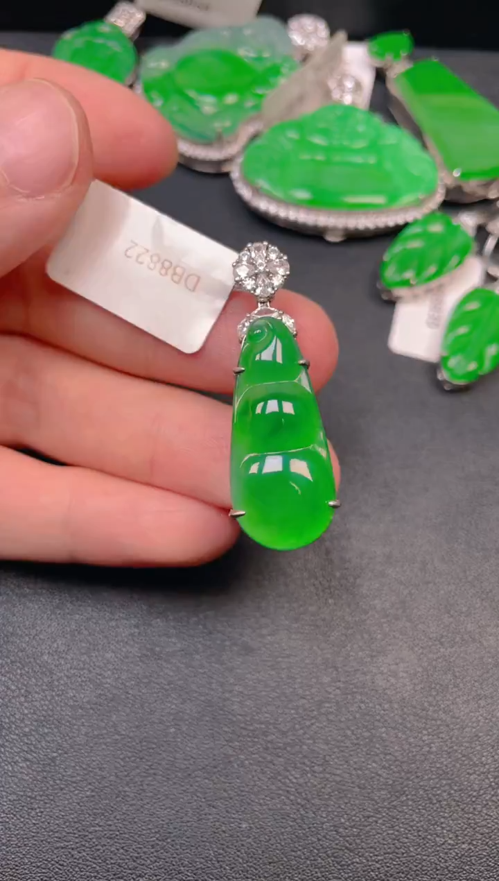 银S925镶嵌挂件翡翠吊坠