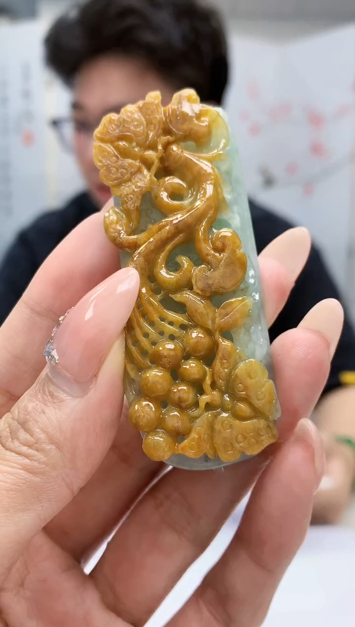 【闪购商品】定制翡翠未镶嵌4688MM-毛货挂件25