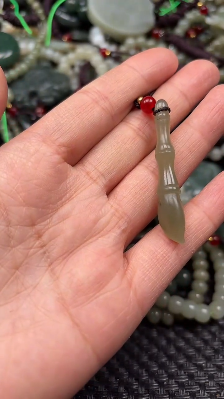 【闪购商品】和田玉颈饰未镶嵌1