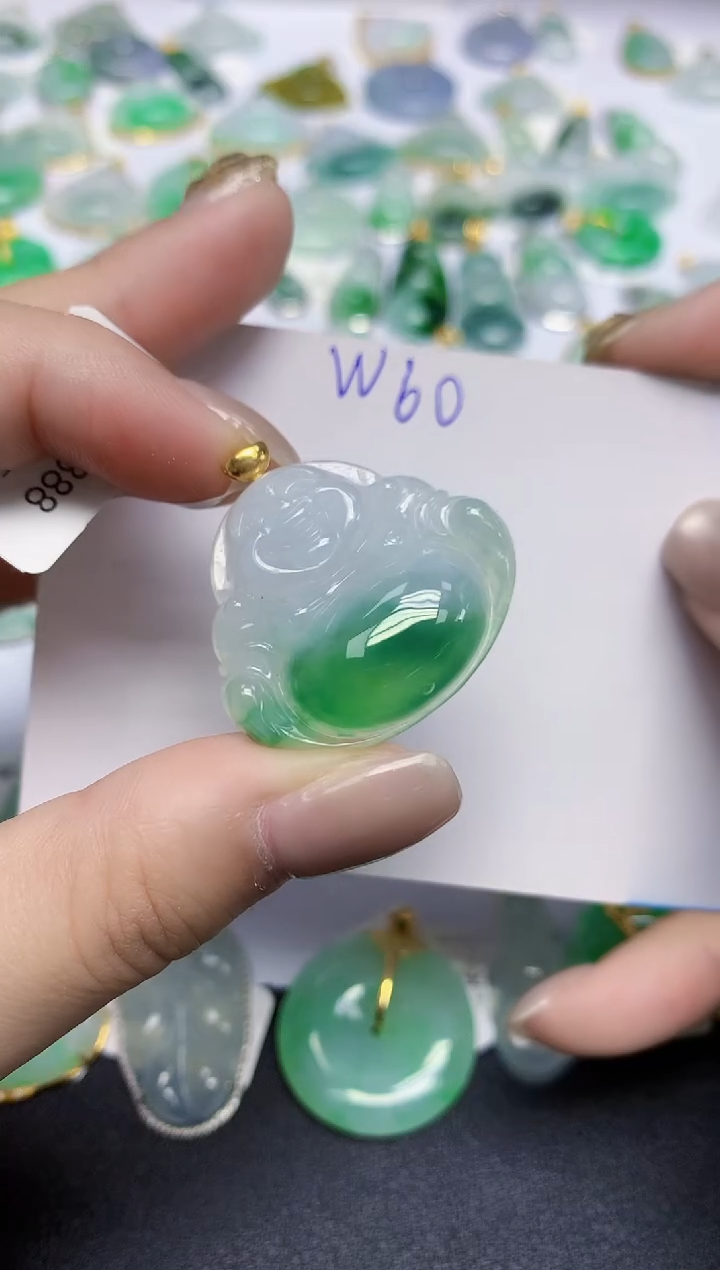 颈饰18K金镶嵌翡翠天然缅甸翡翠A货翡翠百元以上9元证书费自理