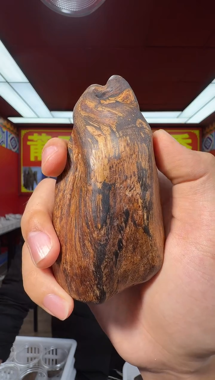 沉香手把件f58富国岛多样性发一