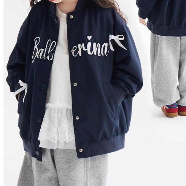 女童春季棒球领宽松单排扣宝宝女春秋韩版绣花洋气蝴蝶结外套春装