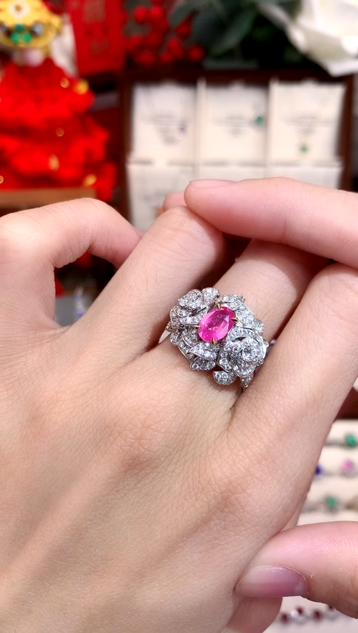 【闪购商品】尖晶石戒指18K金镶嵌1.06ct/天然宝石/七天无理由