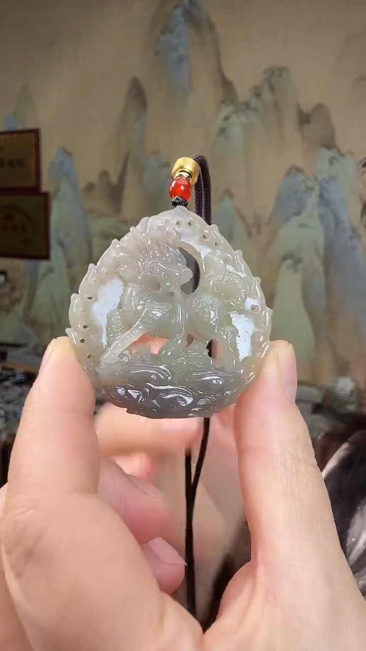 颈饰未镶嵌和田玉.