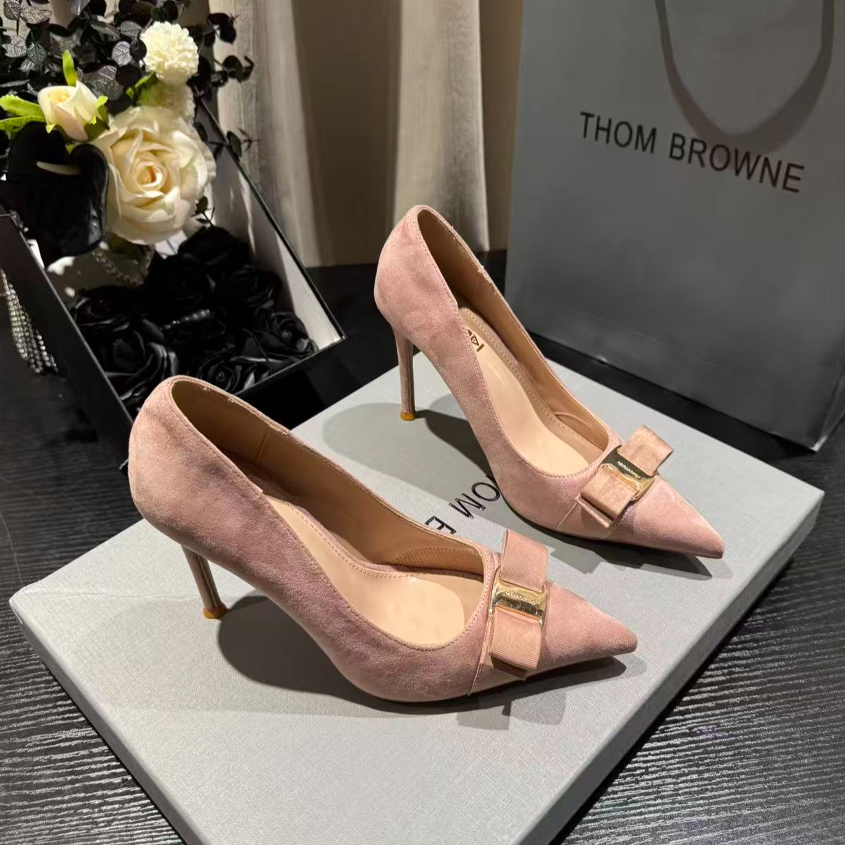 【柒七匠心】法式蝴蝶结尖头绒面细跟温柔系高跟鞋女单鞋绒