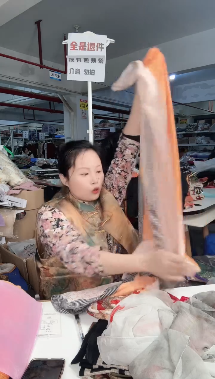 棉麻32秋冬保暖新款方巾时尚百搭围巾丝巾高级大气洋气围脖披肩