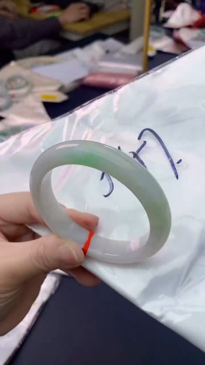 【闪购商品】翡翠手镯未镶嵌0280498915