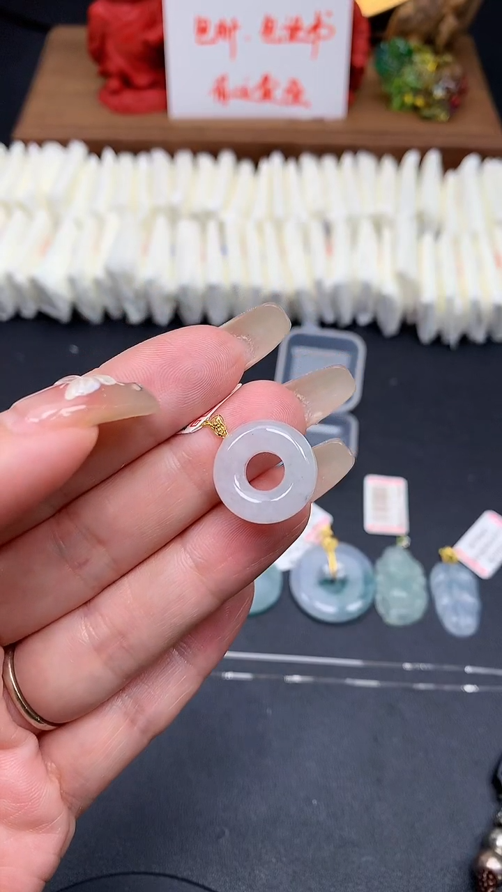 【闪购商品】翡翠吊坠(不含链)18K金镶嵌MS155047