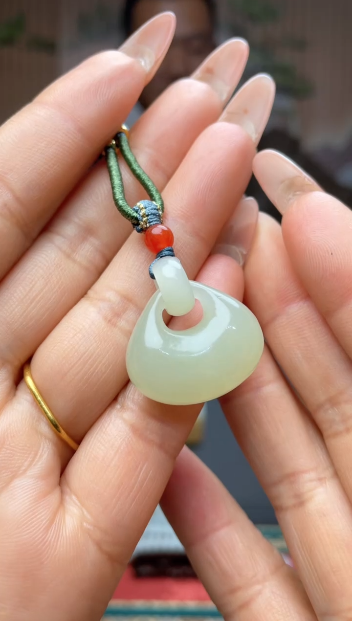 【闪购商品】和田玉颈饰未镶嵌一