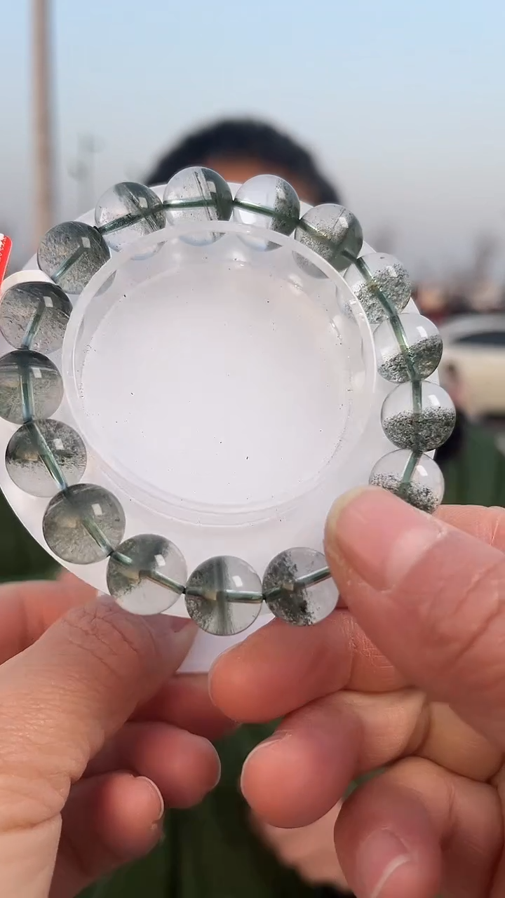 【闪购商品】绿水晶手链未镶嵌天然绿幽灵手串多样性发一12mm