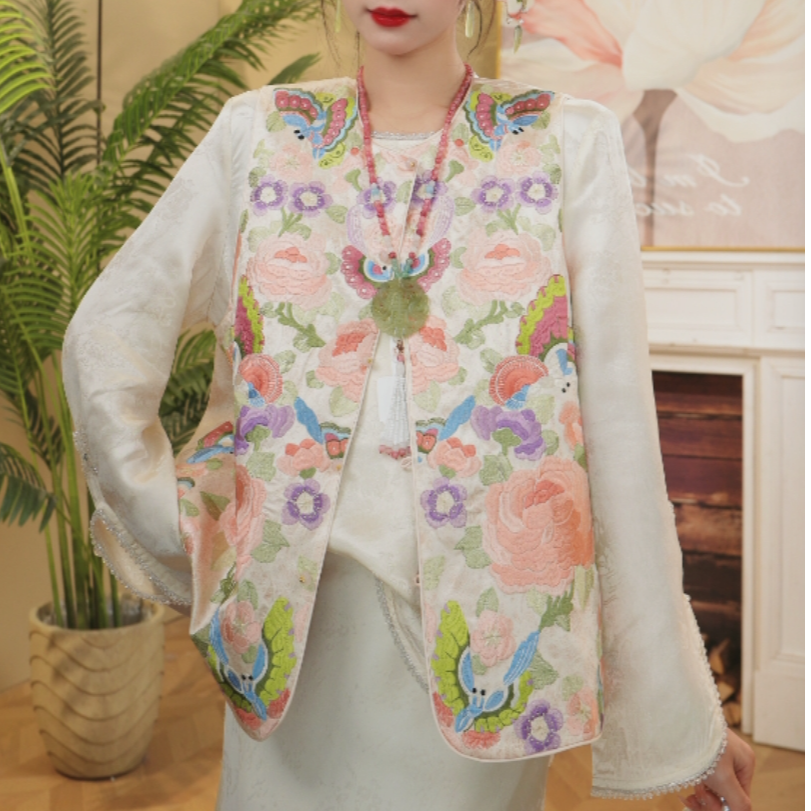 『蝶肩飞羽』重工手工高定刺绣马甲国风2025a2330-小源