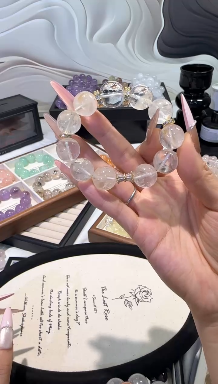 水晶手串未镶嵌胶花