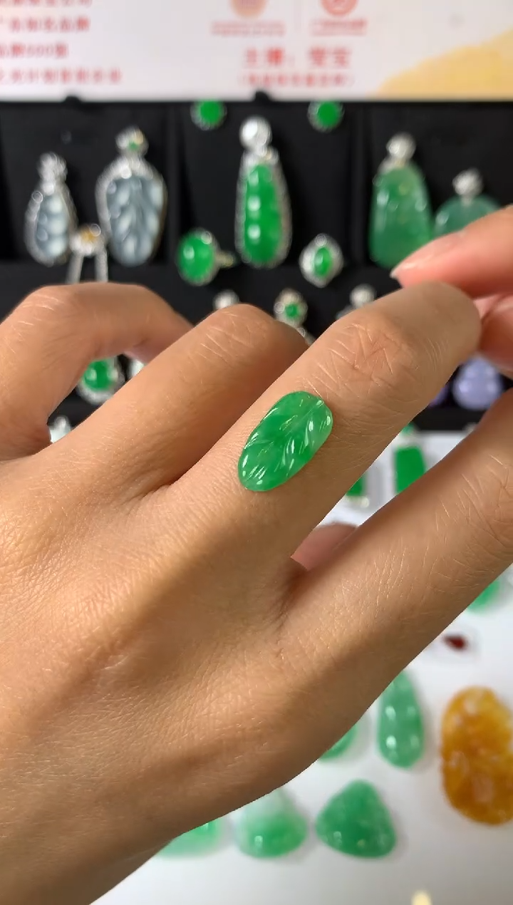 未镶嵌定制翡翠裸石（镶嵌定制）