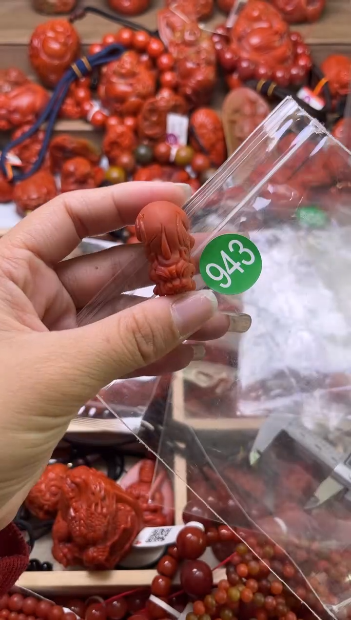 【闪购商品】南红玛瑙珠宝奇石未镶嵌943