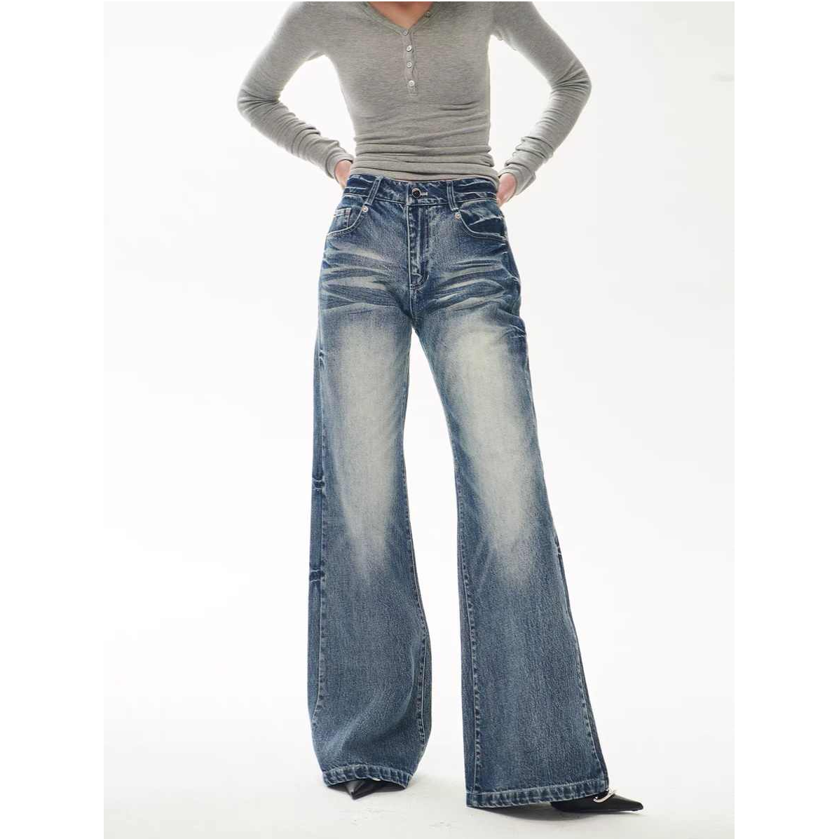 2025新款浅蓝直筒宽松水洗微喇牛仔裤秋冬美式复古盖脚显瘦阔腿裤