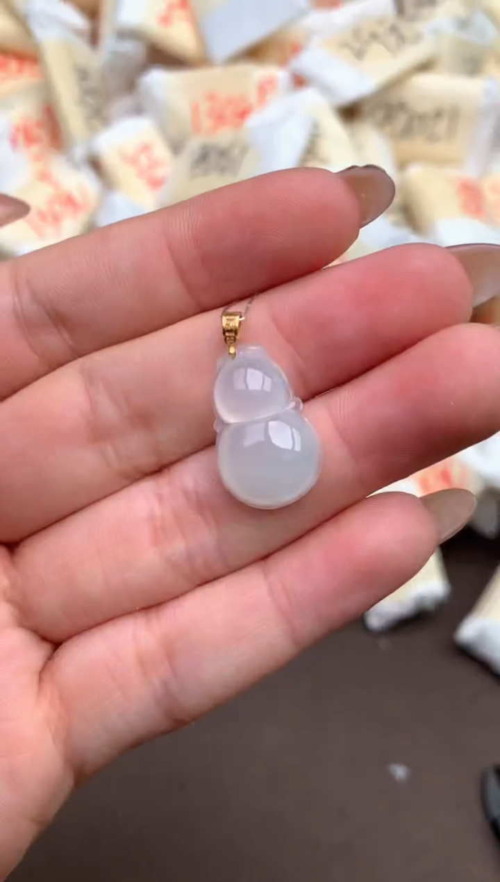 【闪购商品】翡翠挂件18K金镶嵌— 
