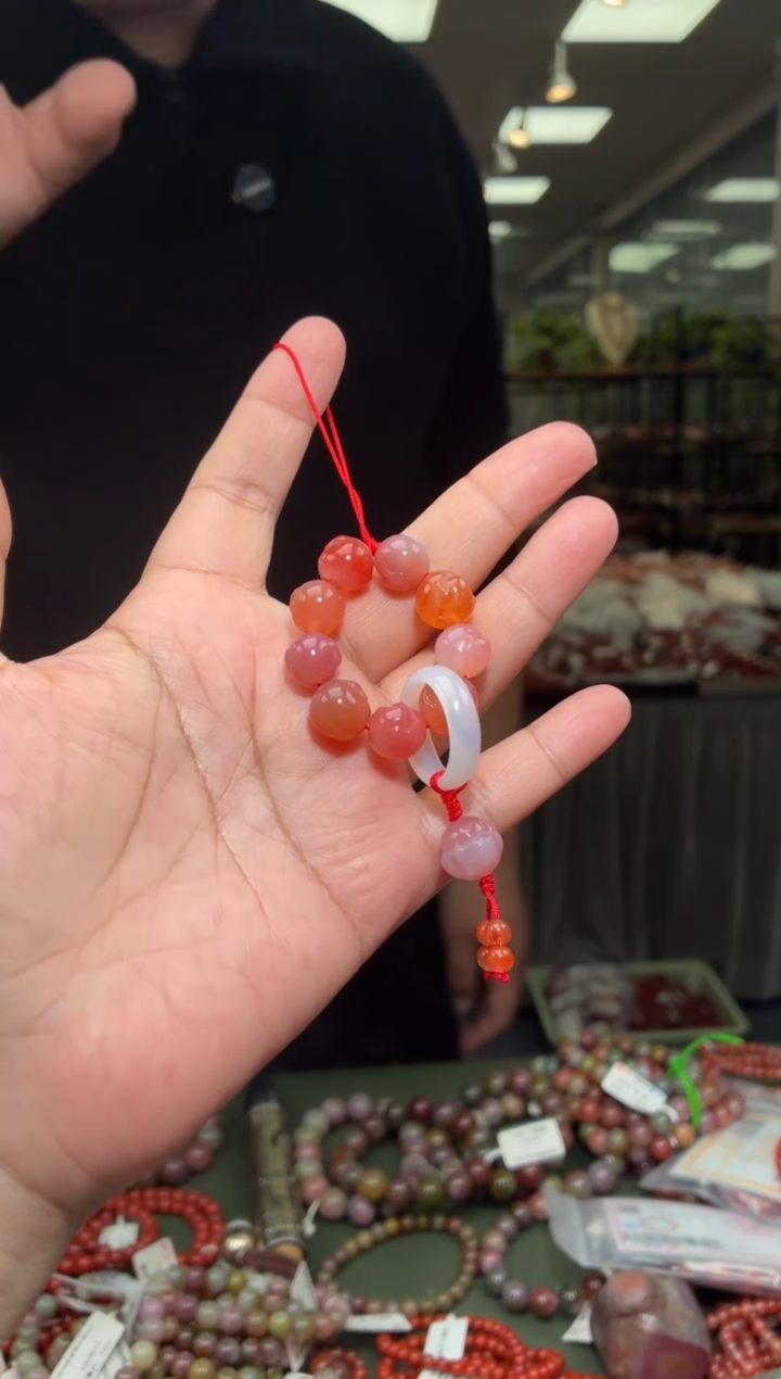 未镶嵌手机挂玛瑙/玉髓一个 多样性发货