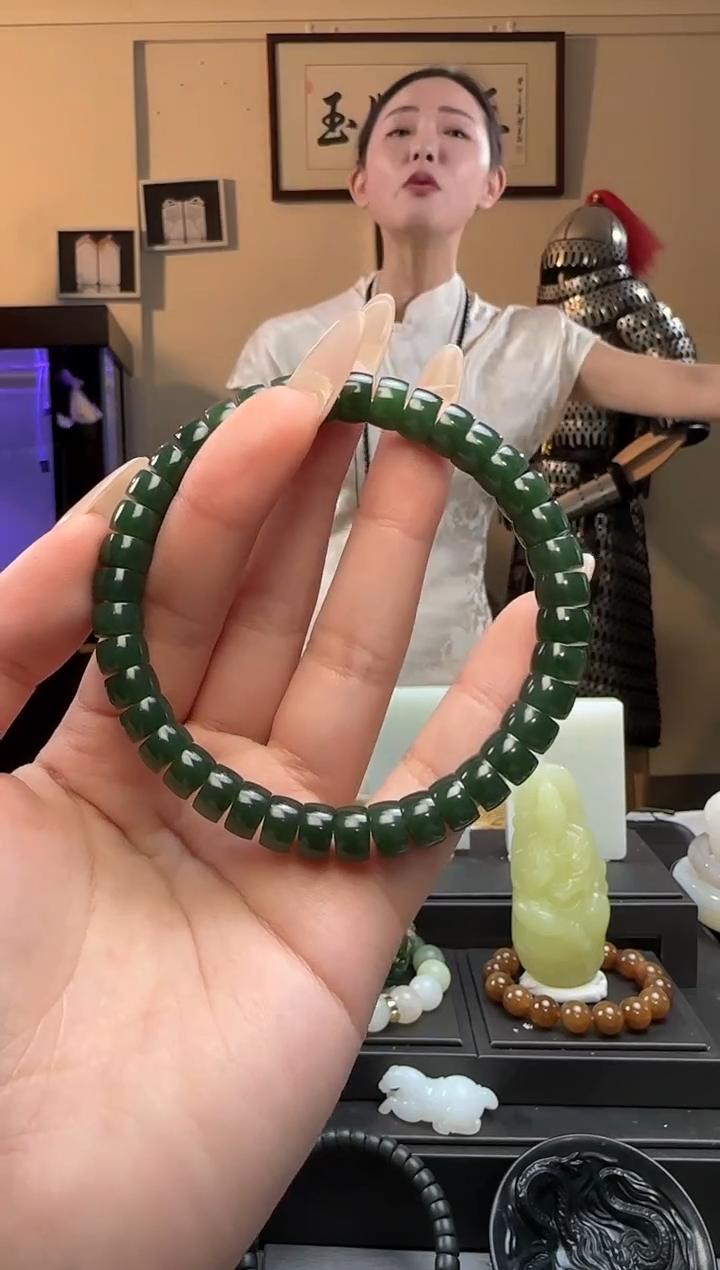 【闪购商品】和田玉碧玉极限弧未镶嵌手串