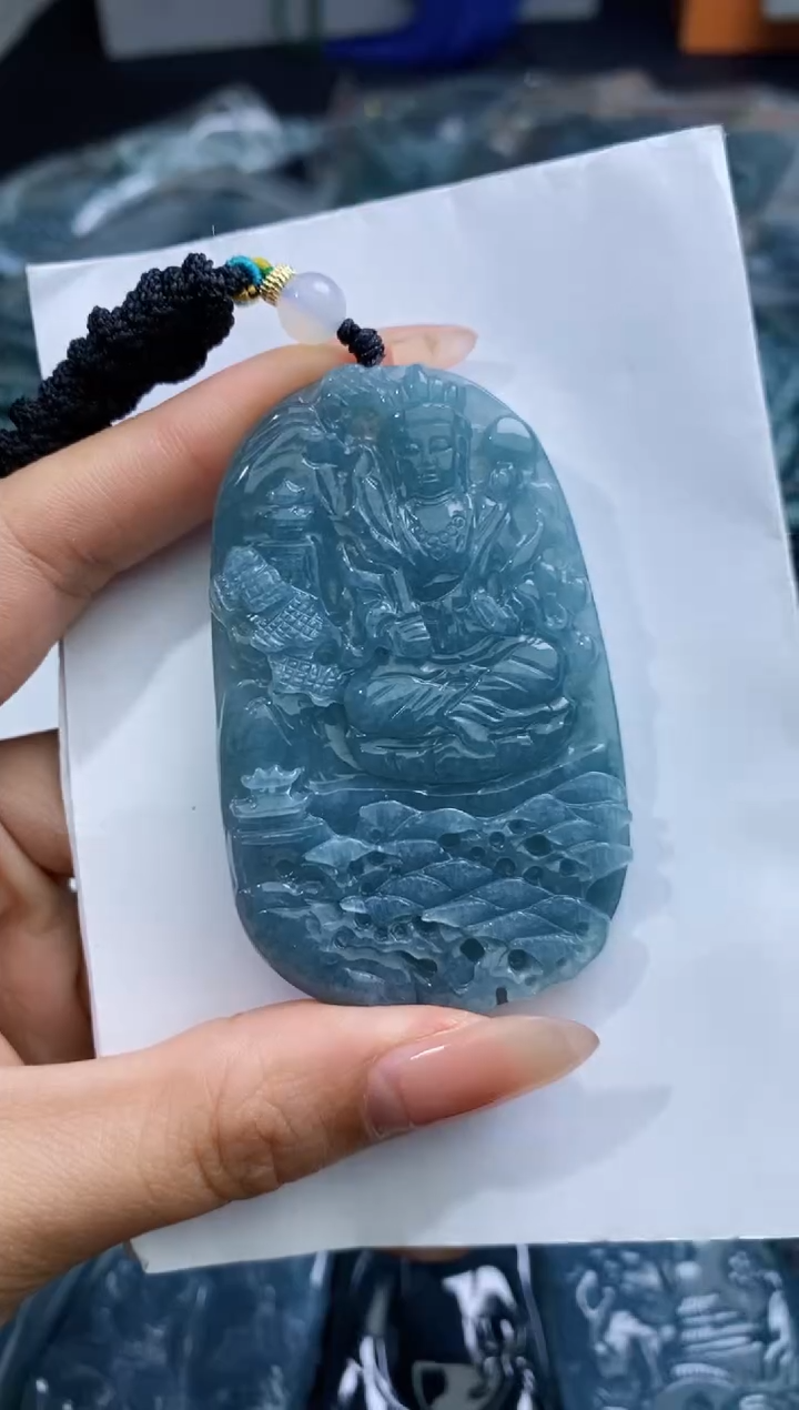 【闪购商品】翡翠颈饰未镶嵌          