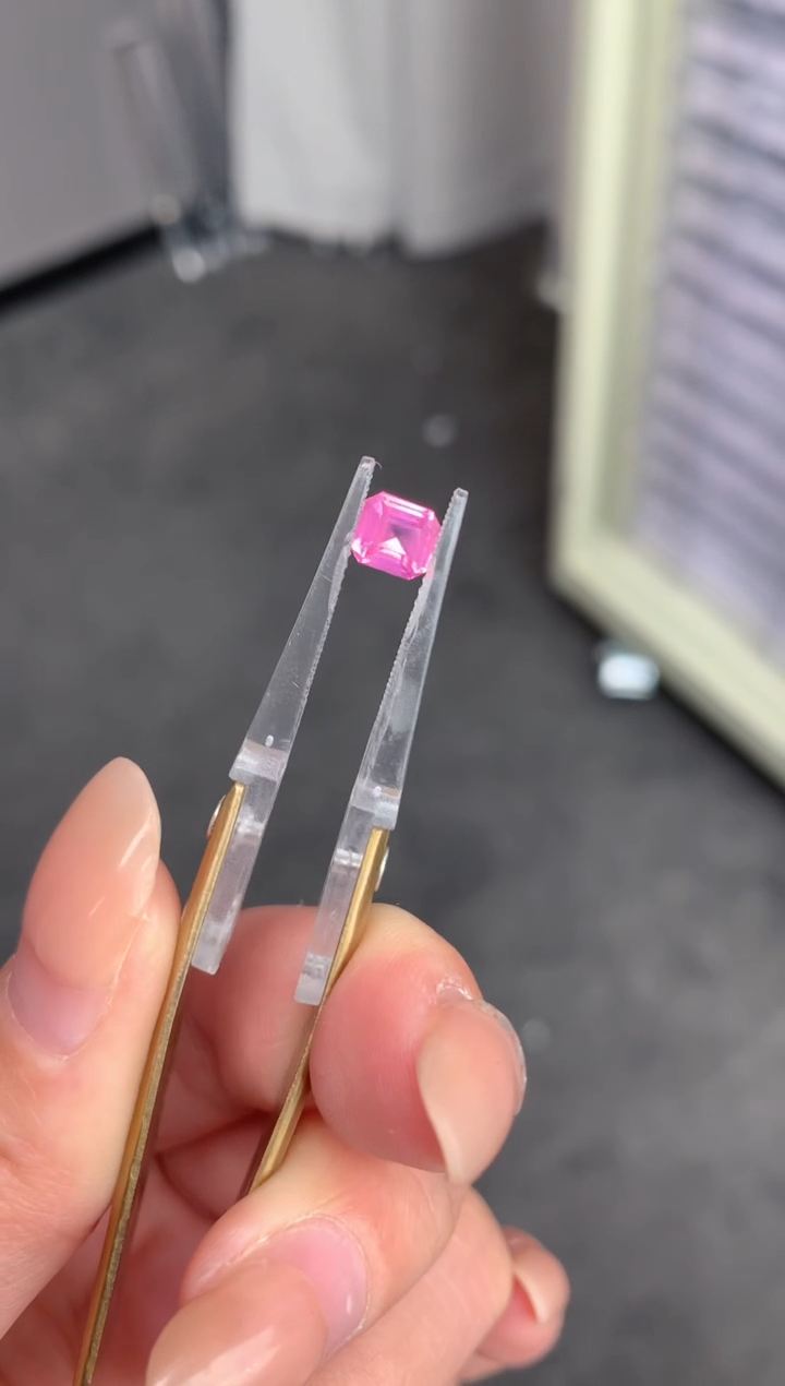 【闪购商品】尖晶石裸石未镶嵌1ct马亨盖尖晶石