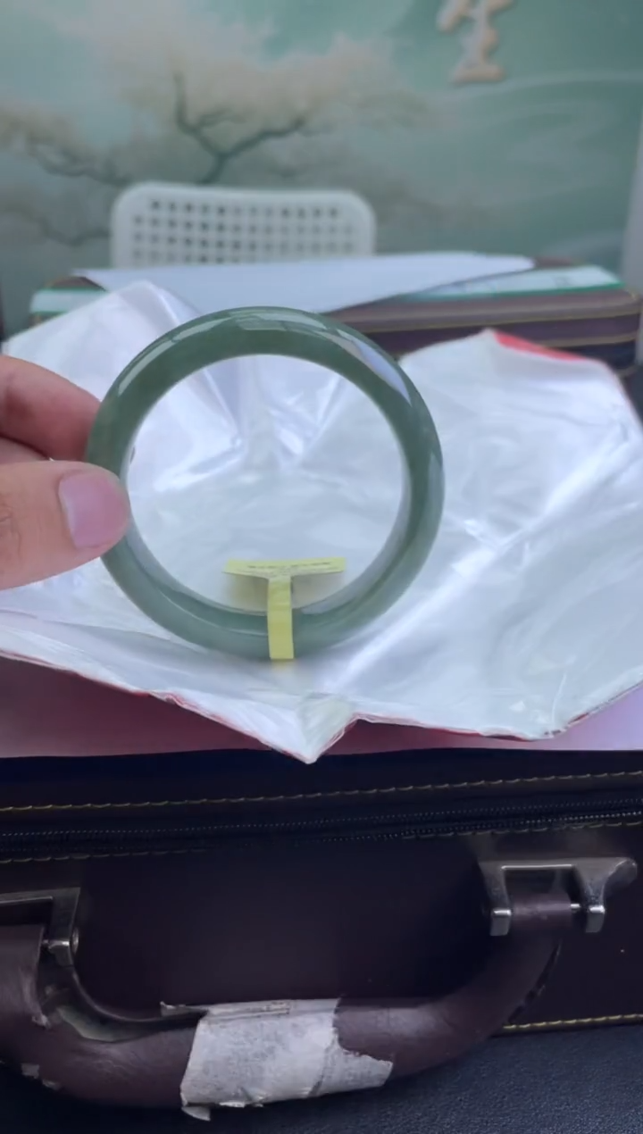 翡翠手镯未镶嵌2          