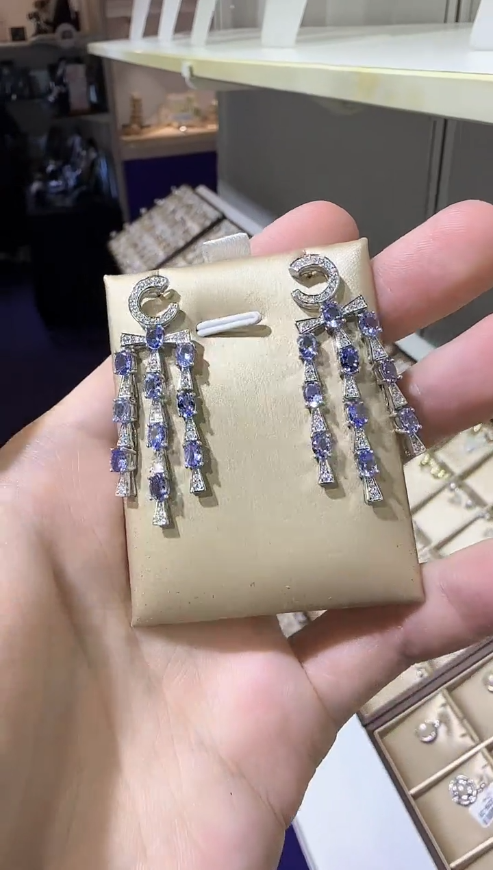 【闪购商品】坦桑石耳饰银S925镶嵌设计款