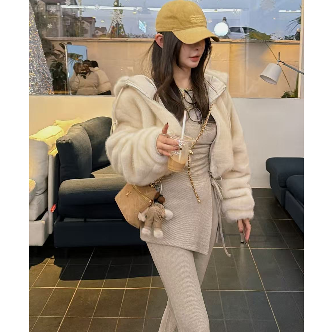 【YKL】目光捕捉器  燕麦色侧抽绳褶皱上衣+喇叭裤套装