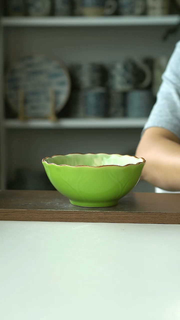 微瑕翠绿冰裂釉荷叶早餐碗13.5cm@4-2@